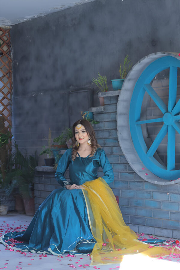 Anarkali frok with big flare. We make customize. More colour available. - Image 5